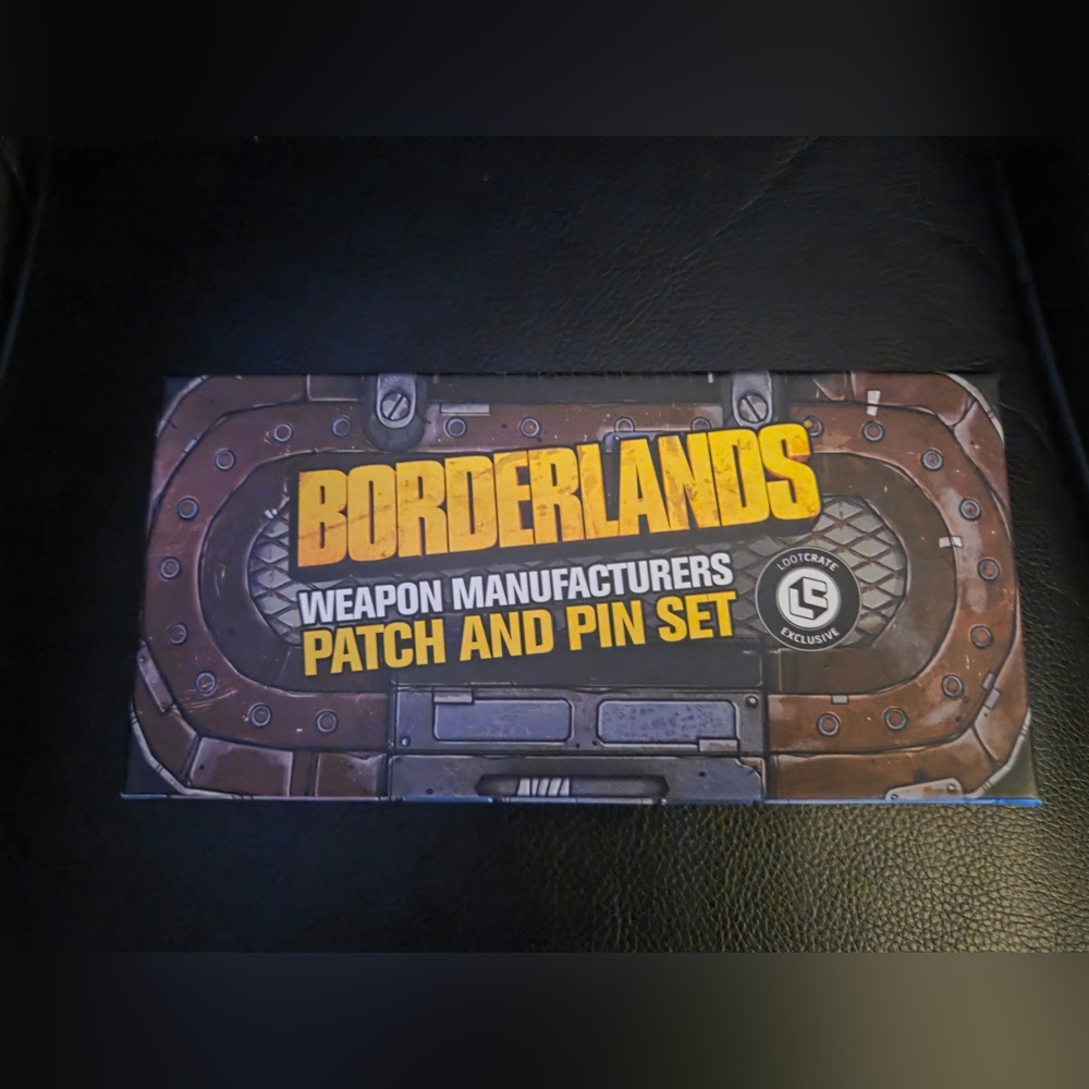 Borderlands Video Game Loot Crate Exclusive Patch and Pin Set